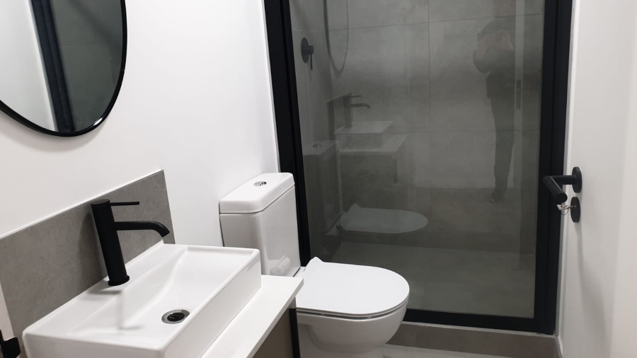 1 Bedroom Property for Sale in Table View Western Cape